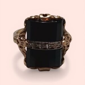 Elegant Black and Gold Statement Ring